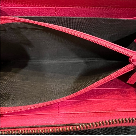 EUC GUCCI ZIPPER WALLET - Picture 8 of 8